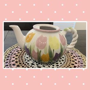🫖🌷Vintage Teapot With Handpainted Tulips And Rope Handle